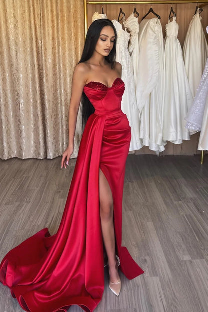 Schlichtes langes rotes Ballkleid mit Pailletten und Herzausschnitt und Schlitz