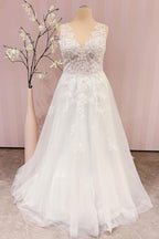 Vestido de novia sencillo, largo, con escote en V, corte A, espalda descubierta y apliques de encaje