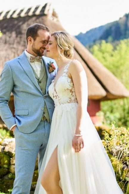 Schlichtes langes weißes A-Linien-Brautkleid mit V-Ausschnitt, ärmellos, Tüllspitze und Schlitz