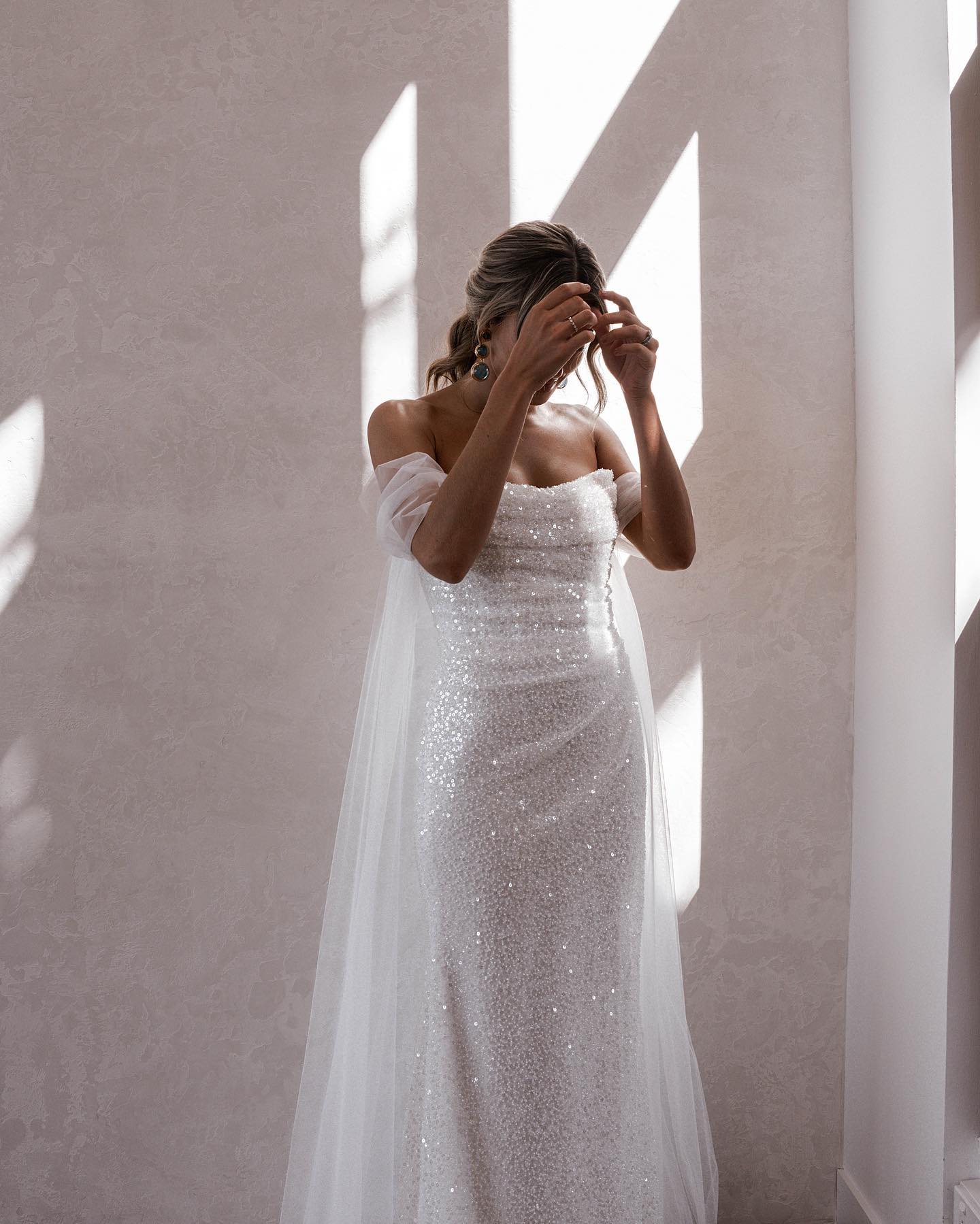Schlichte schulterfreie Glitzer-Meerjungfrauen-Brautkleider