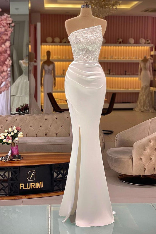 Schlichtes, ärmelloses Meerjungfrau-Ballkleid mit Pailletten und Schlitz
