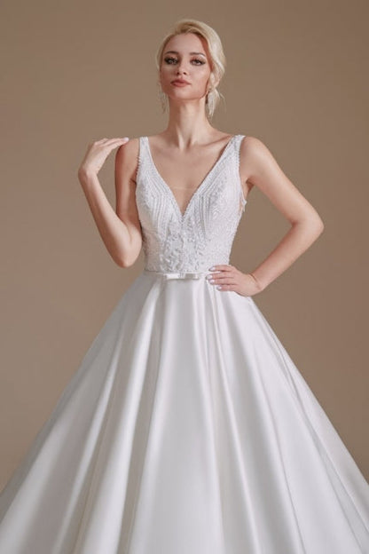 Vestidos de novia de satén con tirantes sencillos, sin mangas, corte A, largo hasta el suelo y volantes