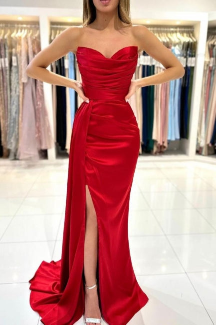 Einfaches ärmelloses Meerjungfrau-Ballkleid aus Satin mit Herzausschnitt und Schlitz