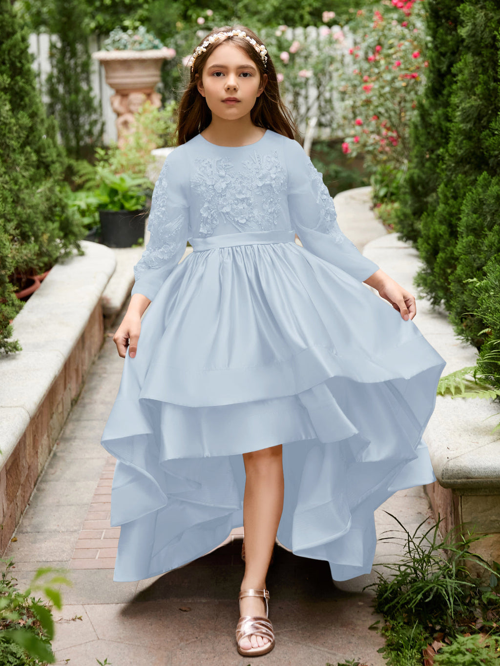 Asymmetrisches Blumenmädchenkleid aus Satin in A-Linie 