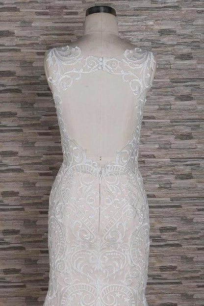 Elegantes vestidos de novia de corte sirena con apliques de escote cuadrado