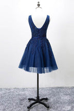 Ärmelloses, kurzes Homecoming-Kleid aus Tüll mit Schnürung und Spitzenapplikationen PG098