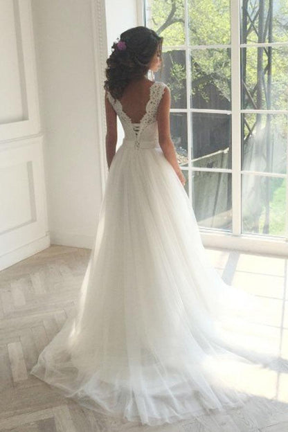 Ärmelloses weißes A-Linien-Brautkleid mit Spitze und Schleppe WD096