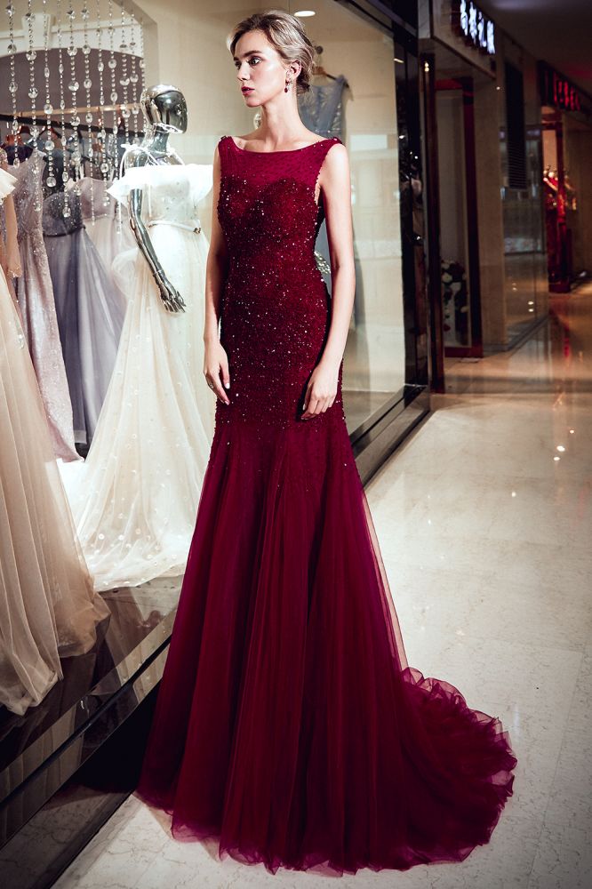 Vestido de noche largo de tul burdeos con lentejuelas y sin mangas