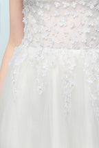 Ärmelloses langes A-Linien-Ballkleid mit Schlitz und Applikationen aus Tüll