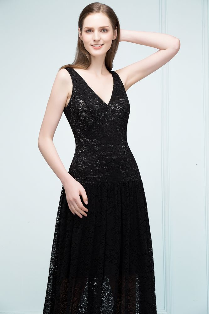 Vestidos de dama de honor de encaje con escote en V y corte A hasta el suelo de espagueti