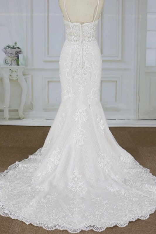 Vestidos de novia elegantes con tirantes finos y apliques de sirena