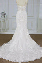 Vestidos de novia elegantes con tirantes finos y apliques de sirena