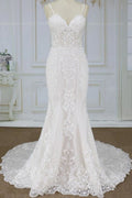 Vestidos de novia elegantes con tirantes finos y apliques de sirena