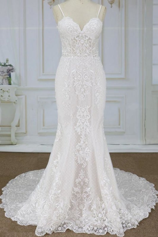 Vestidos de novia elegantes con tirantes finos y apliques de sirena