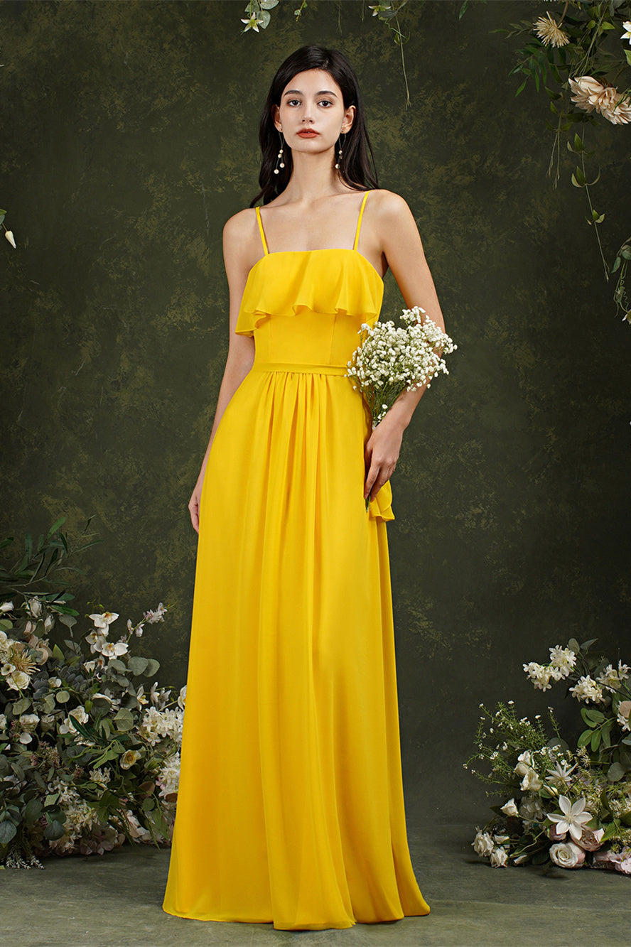 Vestido de fiesta largo de tul con tirantes finos y abertura frontal