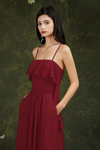 Vestido de fiesta largo de tul con tirantes finos y abertura frontal