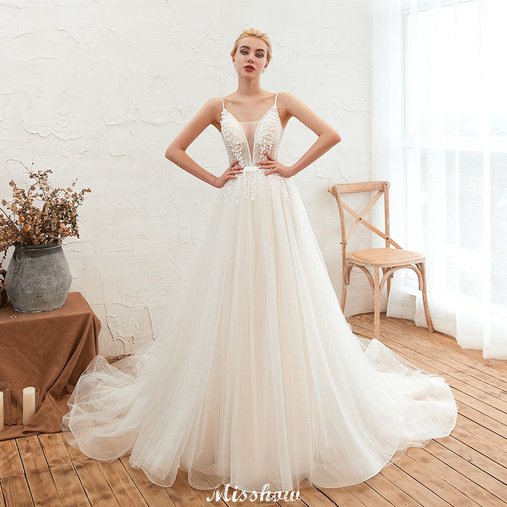 Spaghettiträger Tiefer V-Ausschnitt Brautkleid Tiefer Rücken Champagner Brautkleid
