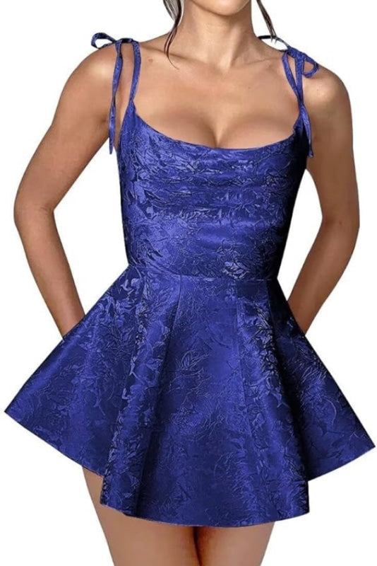 Glamouröses Spaghettiträger-Mini-Partykleid aus Satin mit Jacquard-Ärmel