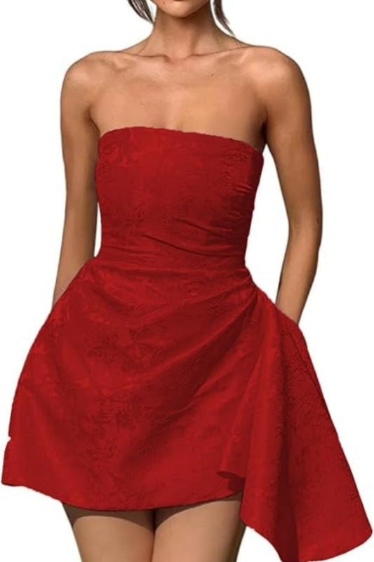 Hermoso minivestido de fiesta de satén fruncido, sin tirantes, con estampado floral de jacquard y bolsillo.