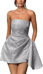 Hermoso minivestido de fiesta de satén fruncido, sin tirantes, con estampado floral de jacquard y bolsillo.