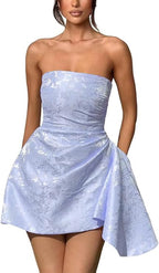 Hermoso minivestido de fiesta de satén fruncido, sin tirantes, con estampado floral de jacquard y bolsillo.