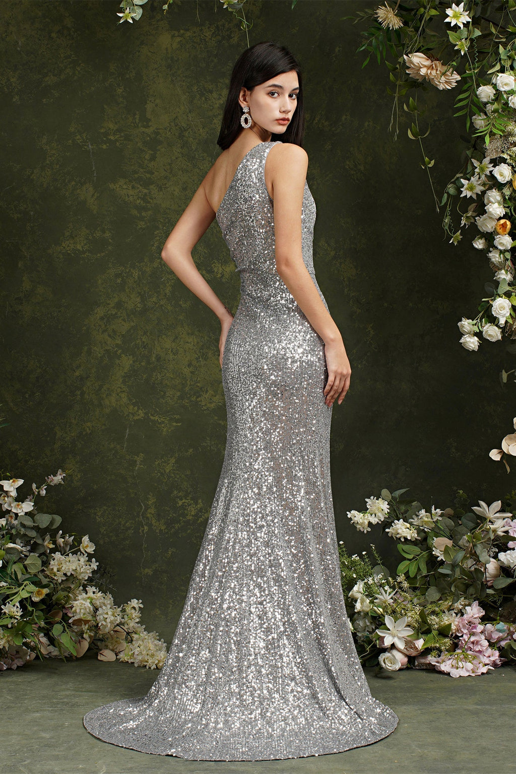 Vestido de dama de honor/graduación de sirena con lentejuelas brillantes de un solo hombro y abertura lateral hasta el suelo