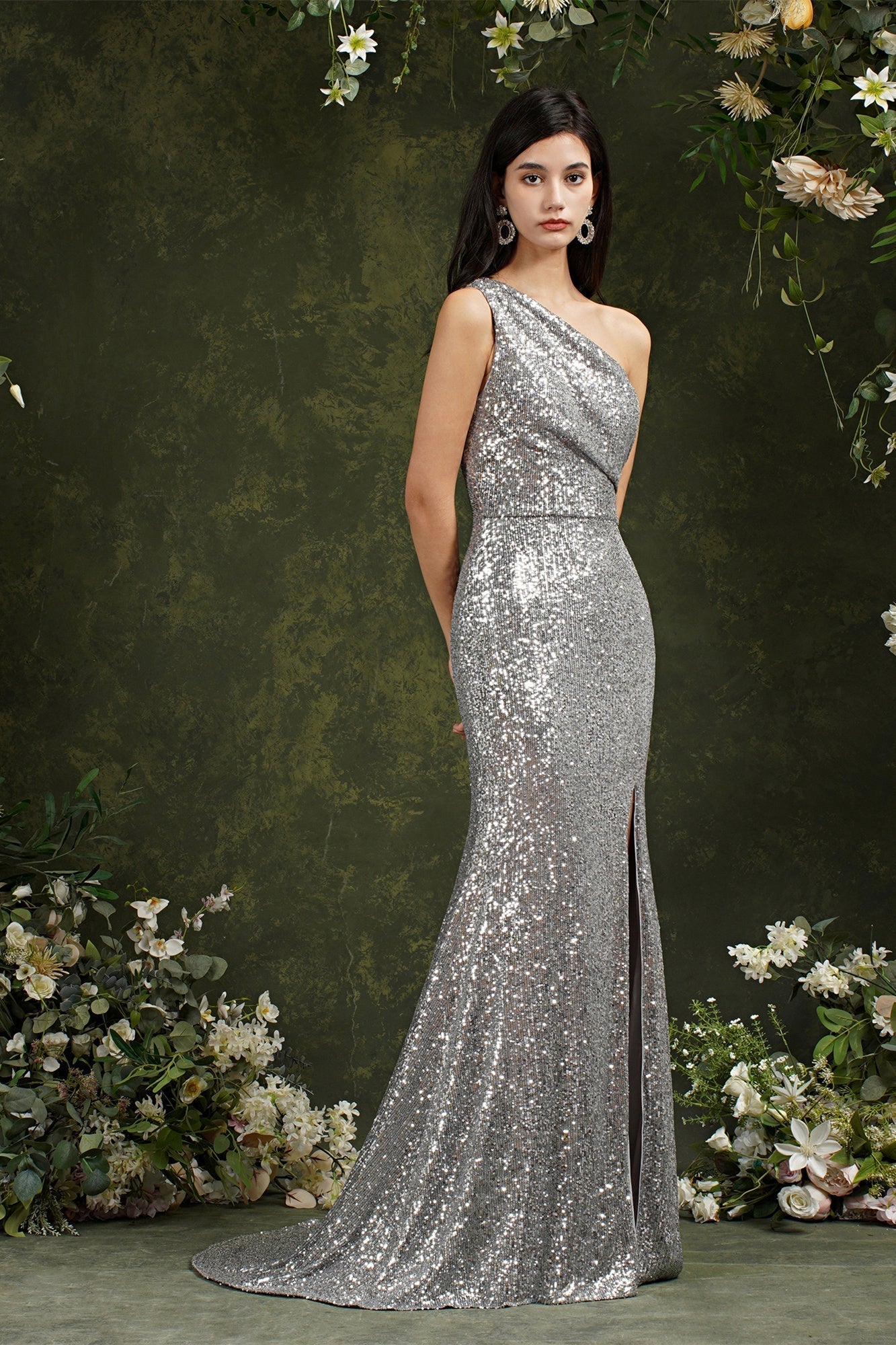 Vestido de dama de honor/graduación de sirena con lentejuelas brillantes de un solo hombro y abertura lateral hasta el suelo