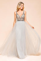Funkelndes A-Linien-Abendkleid mit V-Ausschnitt und bodenlangem ärmellosem Hochzeitspartykleid