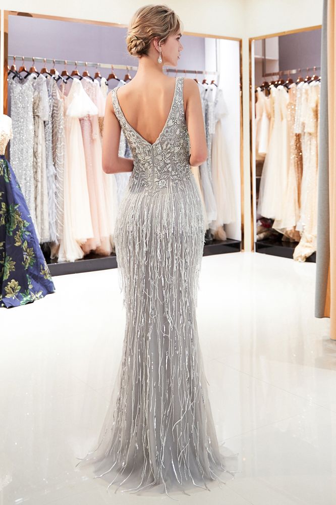 Glitzerndes Meerjungfrau-Abschlussballkleid mit V-Ausschnitt und Quasten, Pailletten