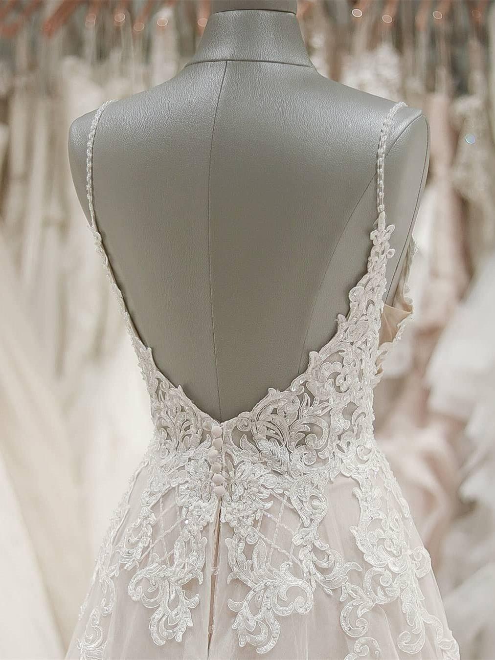 Strap V Neck Beach Wedding Dresses Backless Ivory Tulle Wedding Dress  WD309