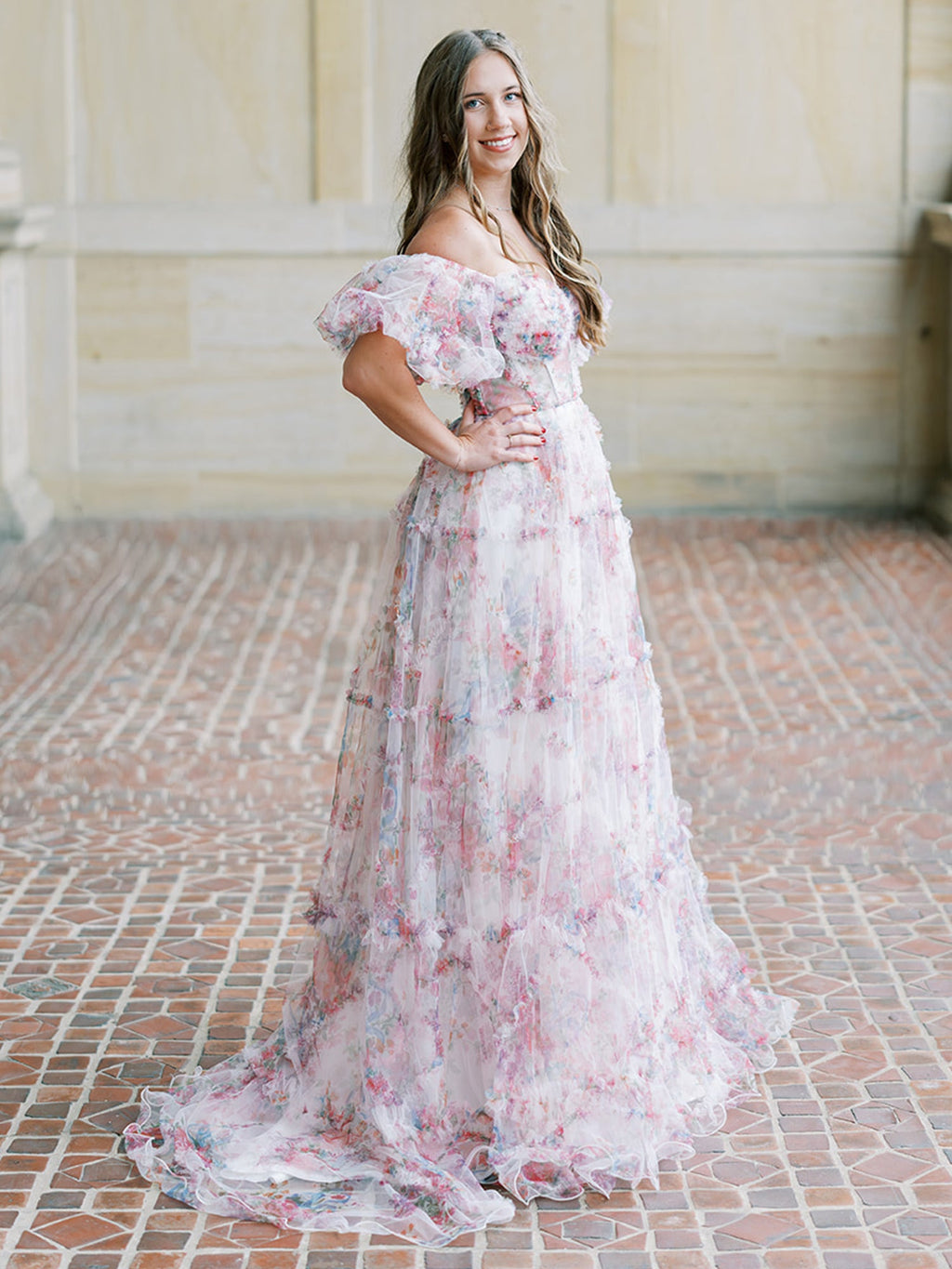 Sydney | Vestido de fiesta de tul floral con hombros descubiertos y corte en A