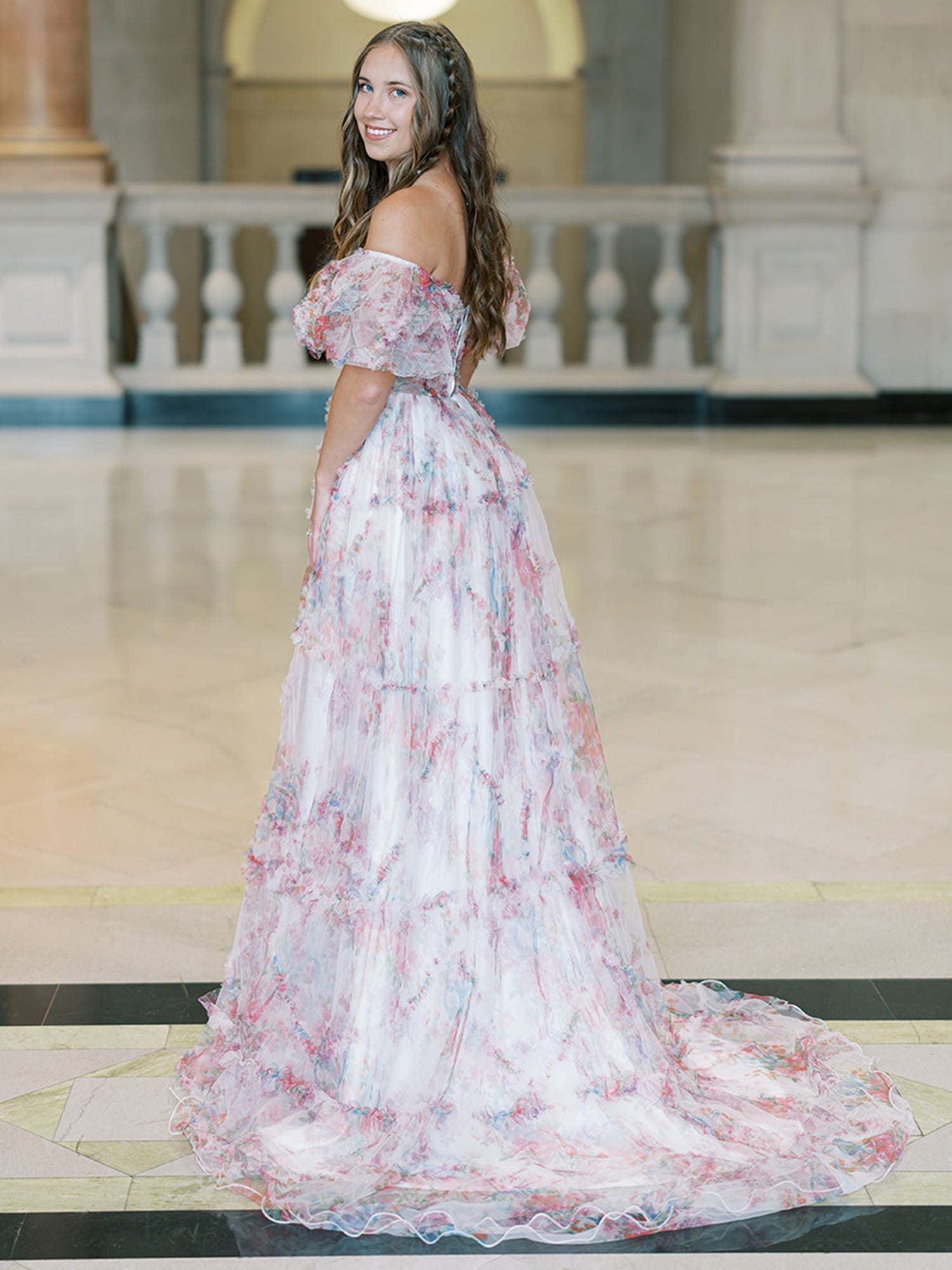 Sydney | Vestido de fiesta de tul floral con hombros descubiertos y corte en A