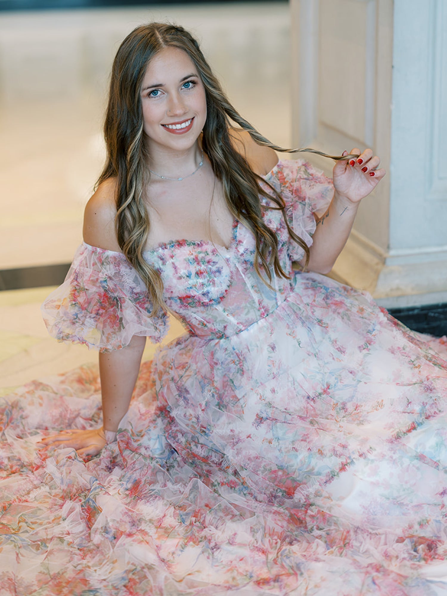 Sydney | Vestido de fiesta de tul floral con hombros descubiertos y corte en A