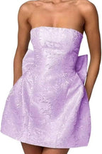 Minivestido elegante de satén fruncido sin mangas con estampado floral de jacquard y lazo para la fiesta de bienvenida