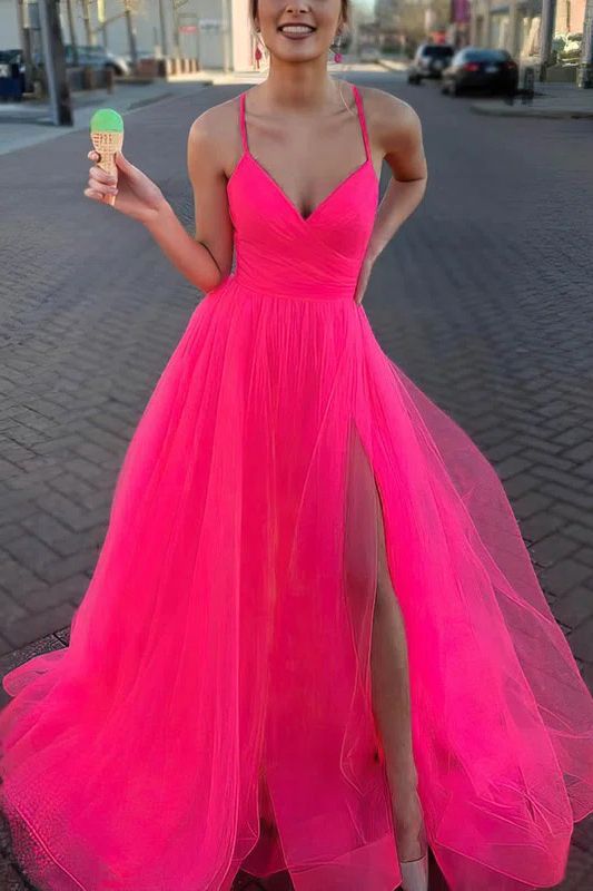 Atemberaubendes langes A-Linien-Ballkleid aus Tüll mit V-Ausschnitt, Spaghettiträgern und Schlitz