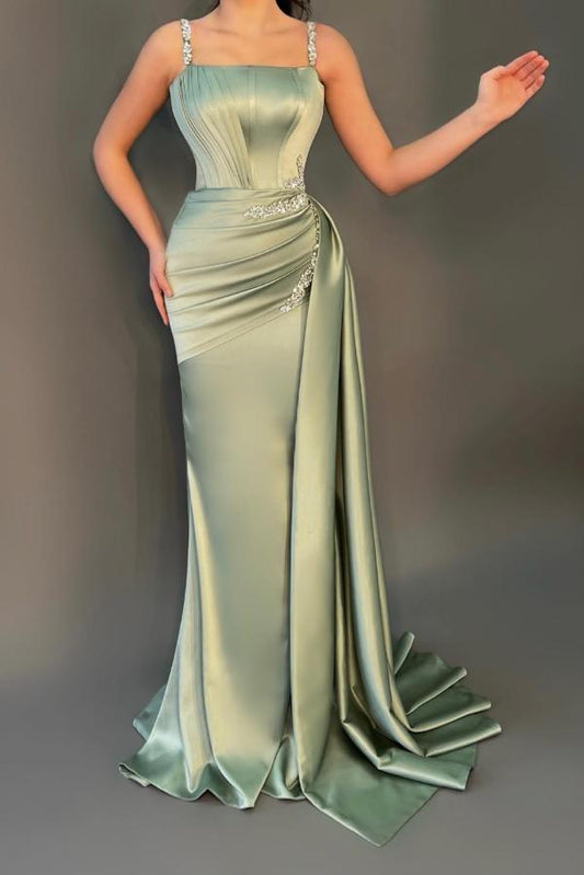 Atemberaubendes langes Meerjungfrau-Ballkleid aus Satin mit quadratischem Ausschnitt und seitlicher Schleppe