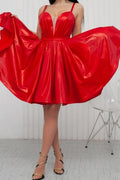 Impresionantes vestidos de fiesta cortos rojos de corte A con tirantes finos y escote en V.