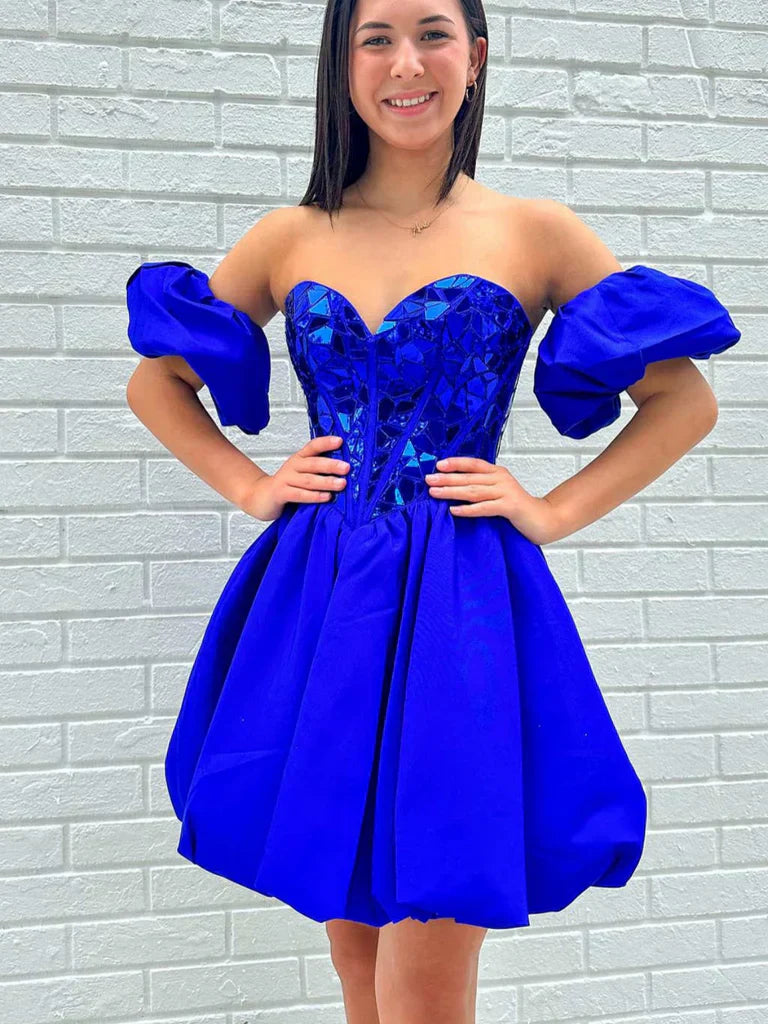 Aria | Vestido corto de fiesta con hombros descubiertos y corte en A