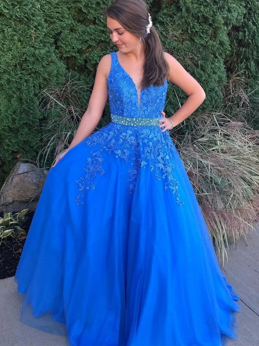 Stilvolles A-Linien-Ballkleid mit V-Ausschnitt und rückenfreiem Tüll und Spitze, langes Ballkleid mit Gürtel