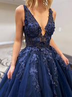 Elegante vestido de fiesta formal largo de tul con escote en V y corte A