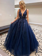 Elegante vestido de fiesta formal largo de tul con escote en V y corte A