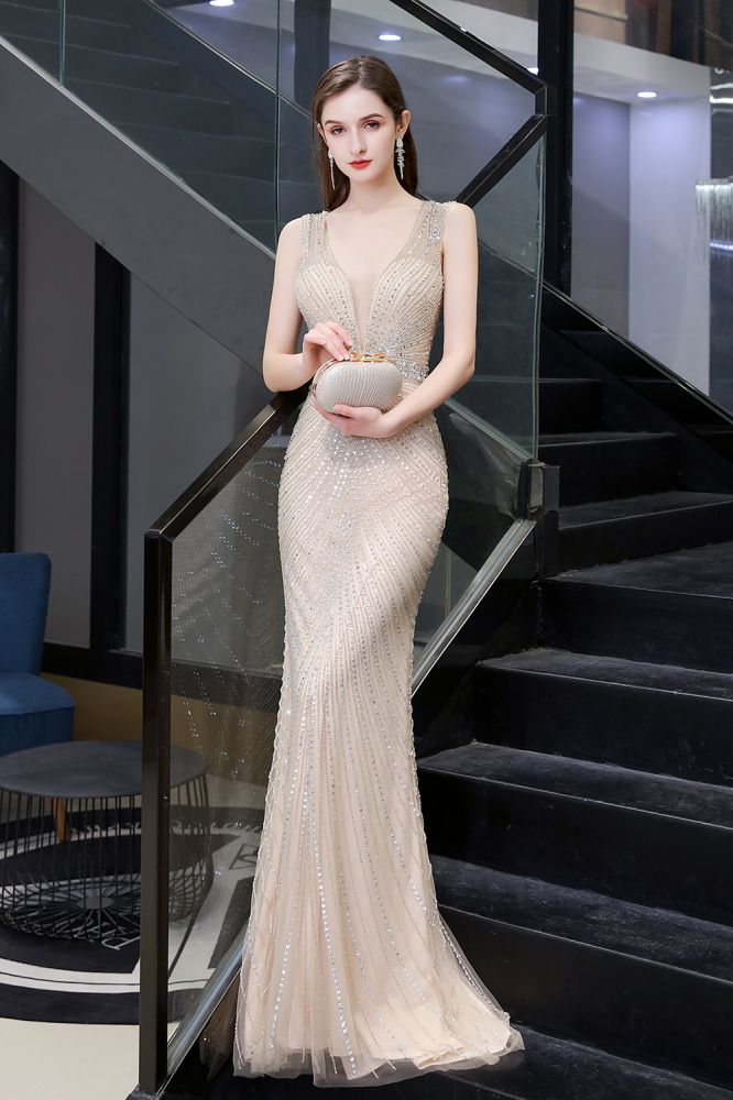 Stilvolles, tiefes, ärmelloses, mit Perlen verziertes, silbernes, schmales Meerjungfrau-Partykleid