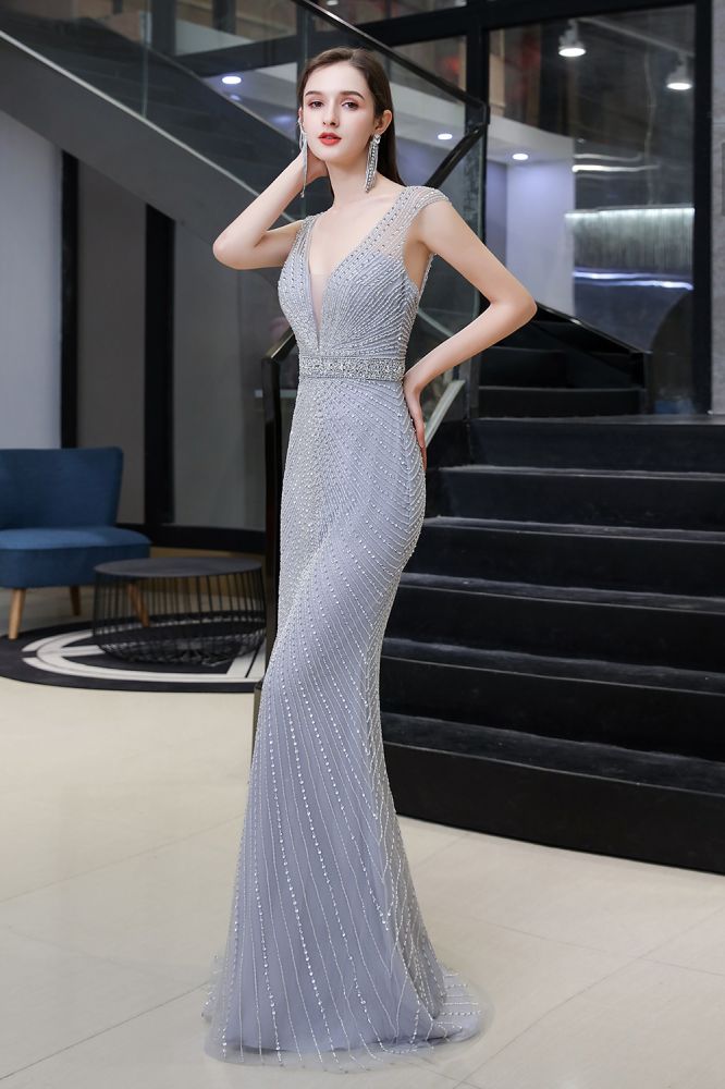 Stilvolles, tiefes, ärmelloses, mit Perlen verziertes, silbernes, schmales Meerjungfrau-Partykleid