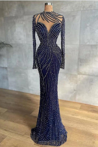 Stilvolles Abendkleid im Meerjungfrauenstil mit hohem Halsausschnitt und abnehmbarer Schleppe aus Tüll, Kristallen und Perlen, langes Ballkleid