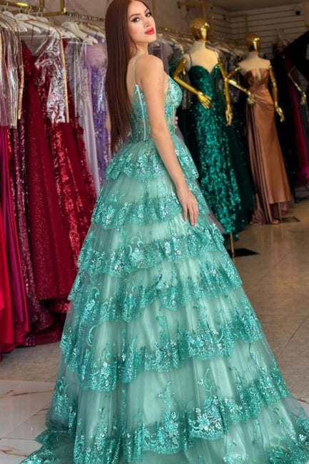 Stilvolles langes grünes A-Linien-Ballkleid mit Spaghettiträgern und Pailletten