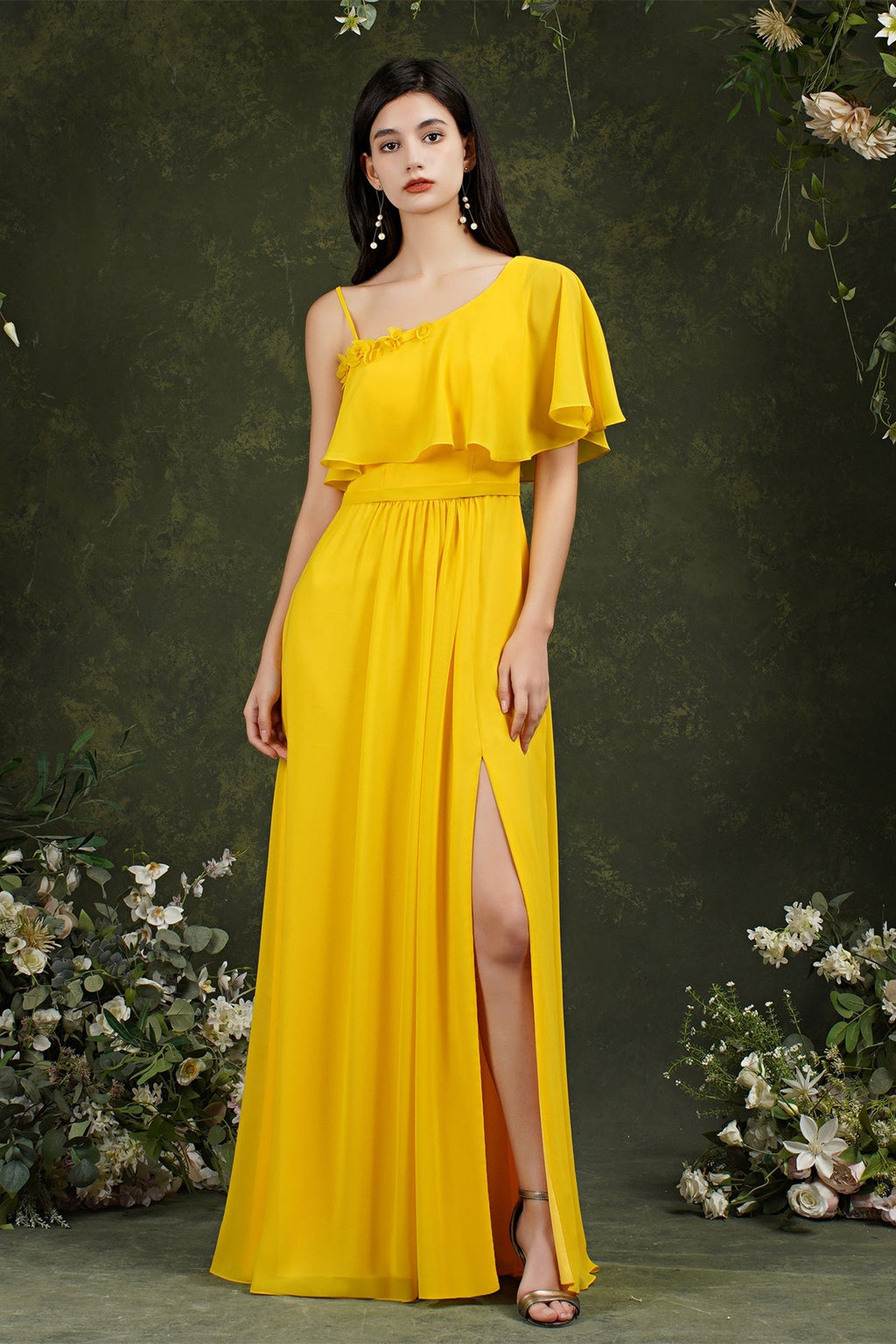 Elegante vestido de fiesta Aline de tul con un solo hombro y abertura frontal
