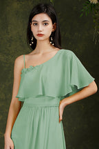 Elegante vestido de fiesta Aline de tul con un solo hombro y abertura frontal