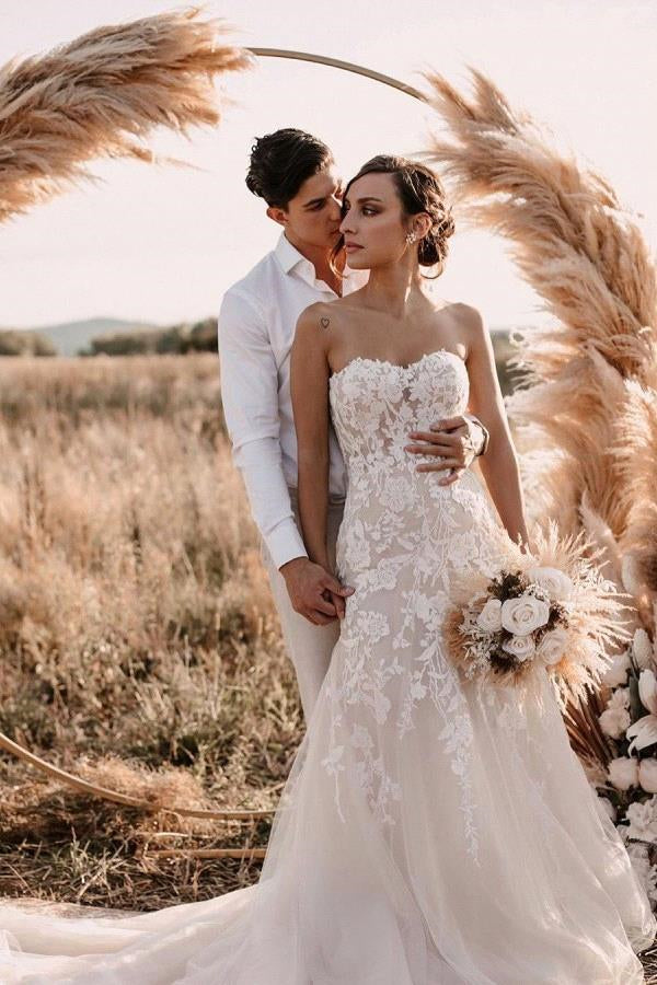 Elegante vestido de novia de tul blanco con escote corazón