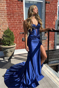 Violette | Vestidos de fiesta largos de satén azul real con escote sirena y abertura