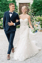 Vestido de novia de sirena sin mangas con apliques de tul y encaje